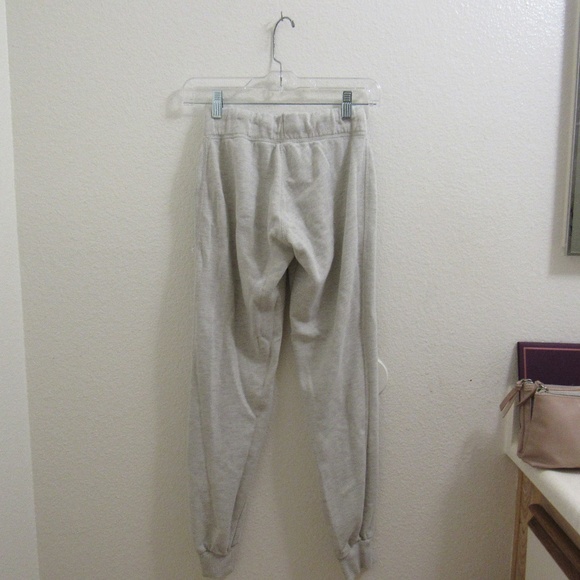 REFLEX Comfy Graphic Sweats - Picture 4 of 7